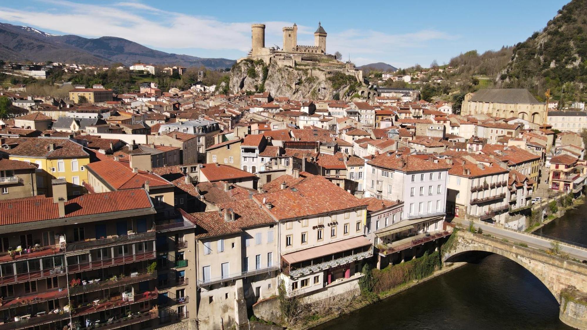 Hôtel Le Lons Foix Exterior foto